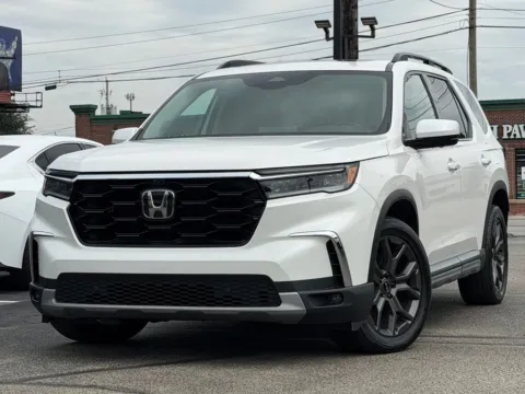 White 2024 Honda Pilot Elite for sale in Indianapolis, IN