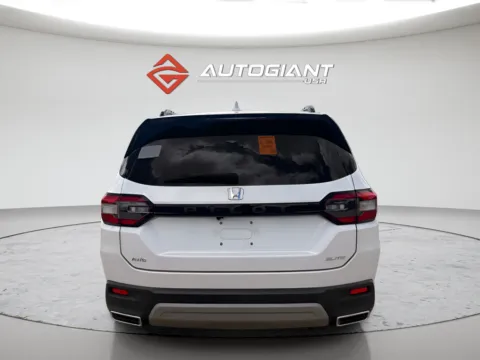 More photos of 2024 Honda Pilot Elite at AutoGiant USA Indianapolis, IN