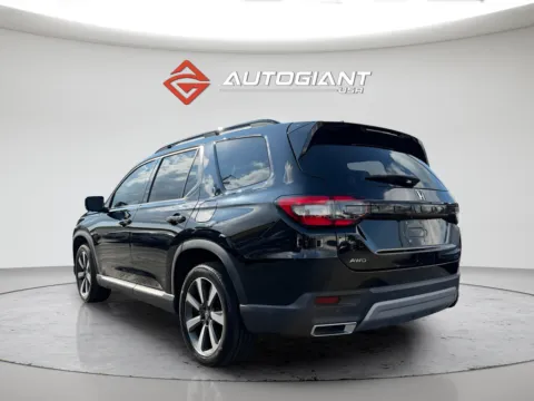 More photos of 2023 Honda Pilot Elite at AutoGiant USA Indianapolis, IN