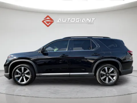 Another view of 2023 Honda Pilot Elite for sale in Indianapolis, IN at AutoGiant USA Indianapolis