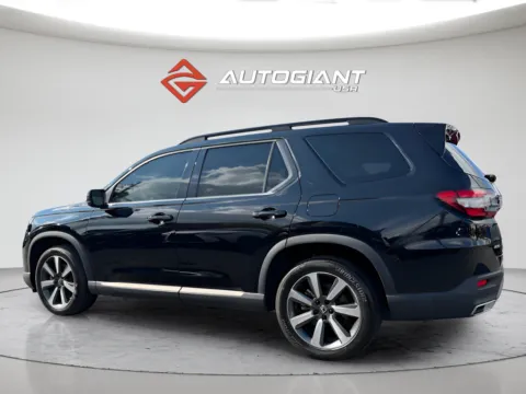 More photos of 2023 Honda Pilot Elite at AutoGiant USA Indianapolis, IN
