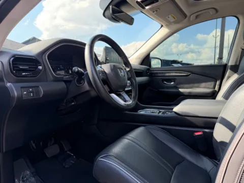 Photos of 2023 Honda Pilot Elite for sale in Indianapolis, IN at AutoGiant USA Indianapolis