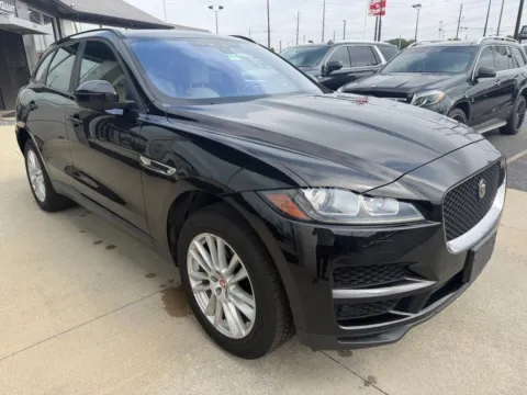 More photos of 2018 Jaguar F-PACE 30t Premium at AutoGiant USA Indianapolis, IN