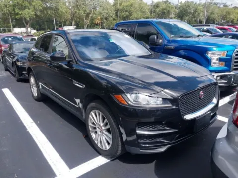 Photos of 2018 Jaguar F-PACE 30t Premium for sale in Indianapolis, IN at AutoGiant USA Indianapolis