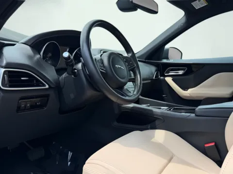 Photos of 2018 Jaguar F-PACE 30t Premium for sale in Indianapolis, IN at AutoGiant USA Indianapolis