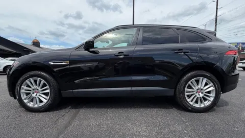 Another view of 2018 Jaguar F-PACE 30t Premium for sale in Indianapolis, IN at AutoGiant USA Indianapolis