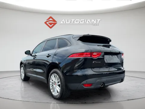 More photos of 2018 Jaguar F-PACE 30t Premium at AutoGiant USA Indianapolis, IN