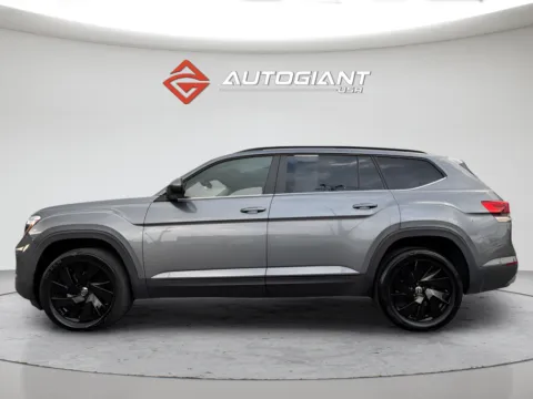 Another view of 2024 Volkswagen Atlas 2.0T SE w/Technology for sale in Indianapolis, IN at AutoGiant USA Indianapolis