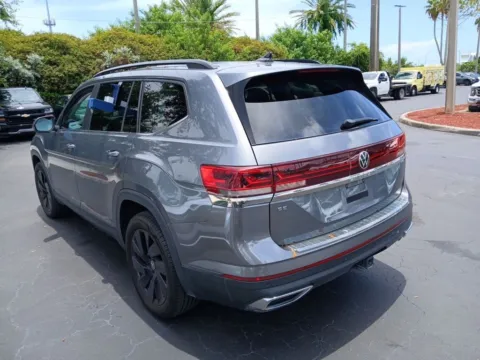 More photos of 2024 Volkswagen Atlas 2.0T SE w/Technology at AutoGiant USA Indianapolis, IN