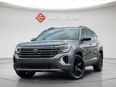 Gray 2024 Volkswagen Atlas 2.0T SE w/Technology for sale in Indianapolis, IN