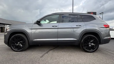 Another view of 2024 Volkswagen Atlas 2.0T SE w/Technology for sale in Indianapolis, IN at AutoGiant USA Indianapolis
