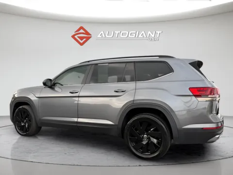 More photos of 2024 Volkswagen Atlas 2.0T SE w/Technology at AutoGiant USA Indianapolis, IN