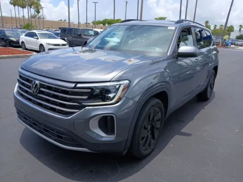 Gray 2024 Volkswagen Atlas 2.0T SE w/Technology for sale in Indianapolis, IN
