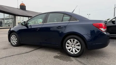 More photos of 2011 Chevrolet Cruze LS at AutoGiant USA Indianapolis, IN