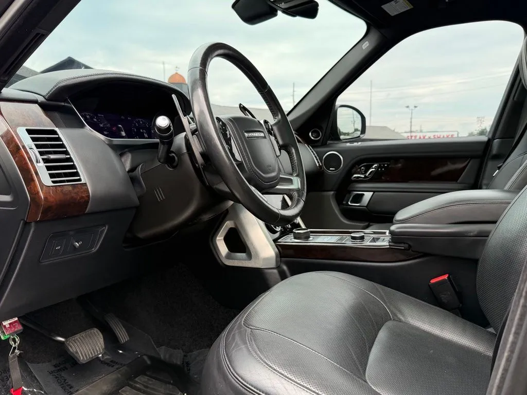 2019 Land Rover Range Rover Supercharged - Photo 2