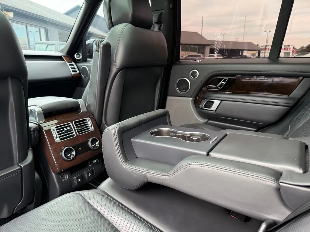 2019 Land Rover Range Rover Supercharged - Photo 19