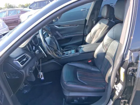 More photos of 2017 Maserati Ghibli at AutoGiant USA Indianapolis, IN