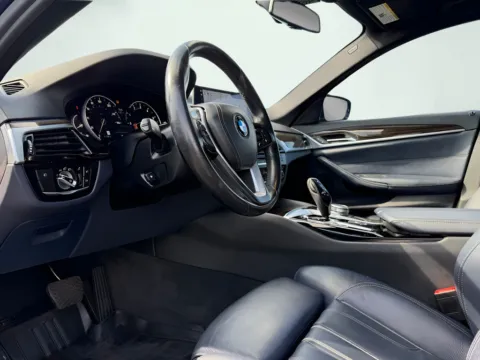 Photos of 2017 BMW 5 Series 540i for sale in Indianapolis, IN at AutoGiant USA Indianapolis