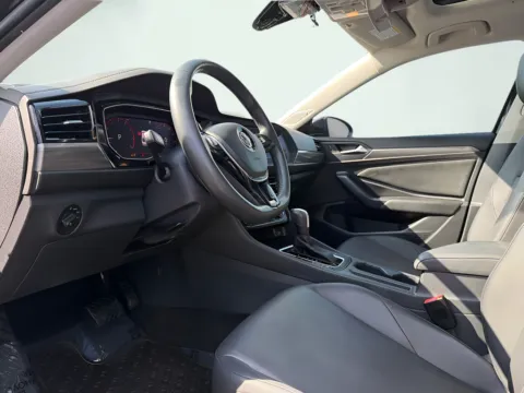 Photos of 2020 Volkswagen Jetta SEL for sale in Indianapolis, IN at AutoGiant USA Indianapolis