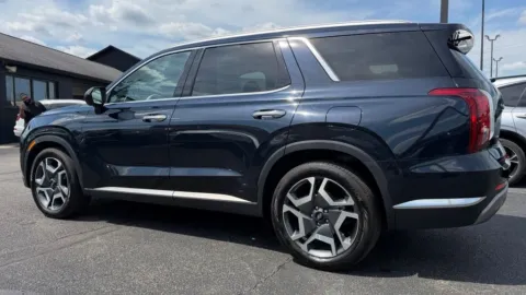 More photos of 2024 Hyundai Palisade Limited at AutoGiant USA Indianapolis, IN