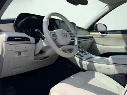 Photos of 2024 Hyundai Palisade Limited for sale in Indianapolis, IN at AutoGiant USA Indianapolis