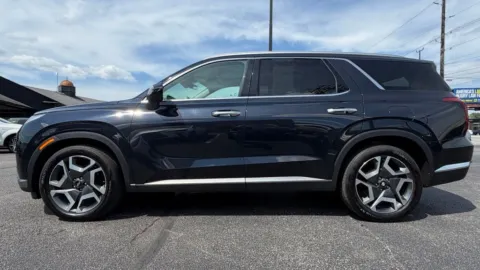 Another view of 2024 Hyundai Palisade Limited for sale in Indianapolis, IN at AutoGiant USA Indianapolis