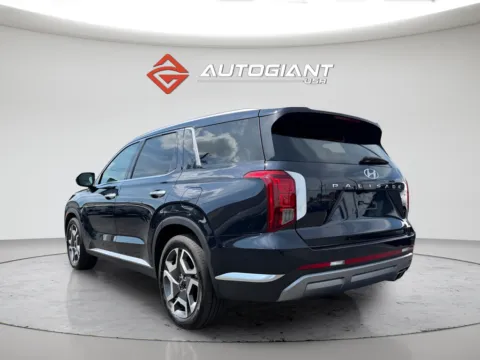 More photos of 2024 Hyundai Palisade Limited at AutoGiant USA Indianapolis, IN