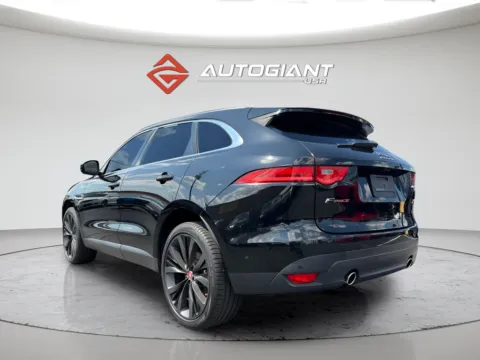 More photos of 2019 Jaguar F-PACE 30t Portfolio at AutoGiant USA Indianapolis, IN