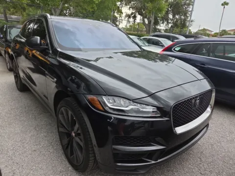 Photos of 2019 Jaguar F-PACE 30t Portfolio for sale in Indianapolis, IN at AutoGiant USA Indianapolis
