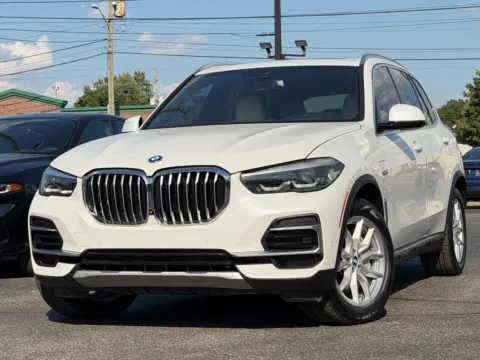 White 2022 BMW X5 xDrive45e for sale in Indianapolis, IN