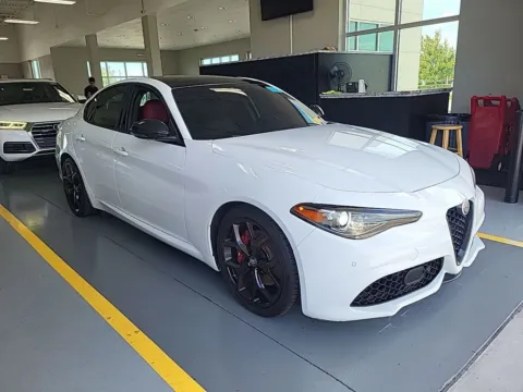 More photos of 2020 Alfa Romeo Giulia Ti Sport at AutoGiant USA Indianapolis, IN