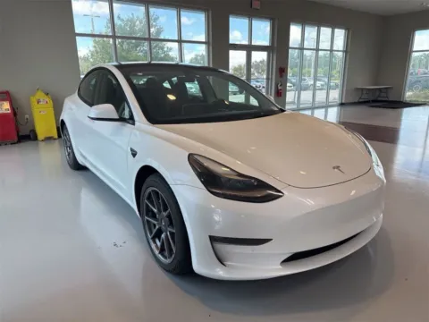 More photos of 2022 Tesla Model 3 Long Range at AutoGiant USA Indianapolis, IN