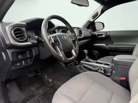 Photos of 2016 Toyota Tacoma TRD Off-Road for sale in Indianapolis, IN at AutoGiant USA Indianapolis