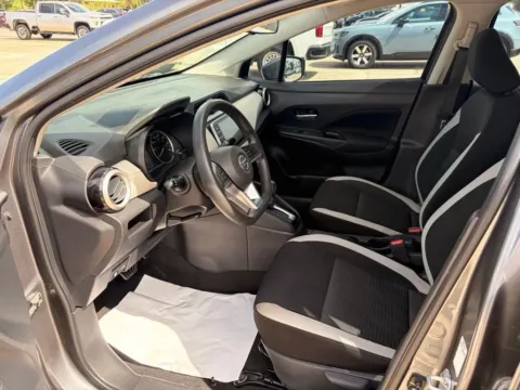 Photos of 2021 Nissan Versa 1.6 SV for sale in Indianapolis, IN at AutoGiant USA Indianapolis