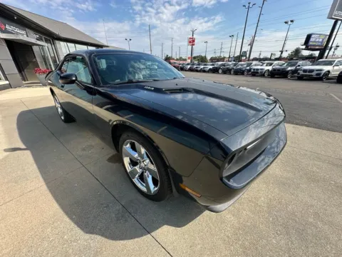 More photos of 2010 Dodge Challenger R/T at AutoGiant USA Indianapolis, IN