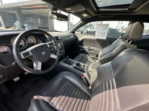 Photos of 2010 Dodge Challenger R/T for sale in Indianapolis, IN at AutoGiant USA Indianapolis