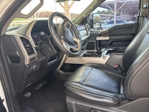 More photos of 2019 Ford F-250SD Lariat at AutoGiant USA Indianapolis, IN