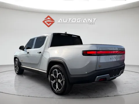 More photos of 2023 Rivian R1T Adventure at AutoGiant USA Indianapolis, IN