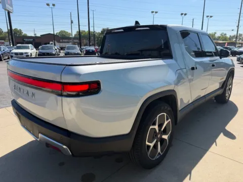 More photos of 2023 Rivian R1T Adventure at AutoGiant USA Indianapolis, IN