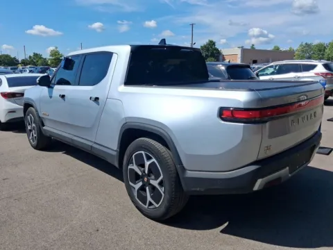 More photos of 2023 Rivian R1T Adventure at AutoGiant USA Indianapolis, IN