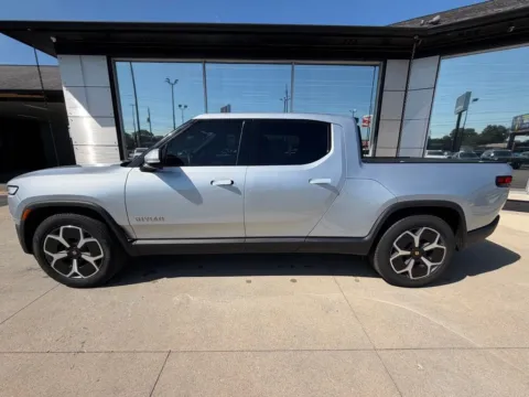 Photos of 2023 Rivian R1T Adventure for sale in Indianapolis, IN at AutoGiant USA Indianapolis