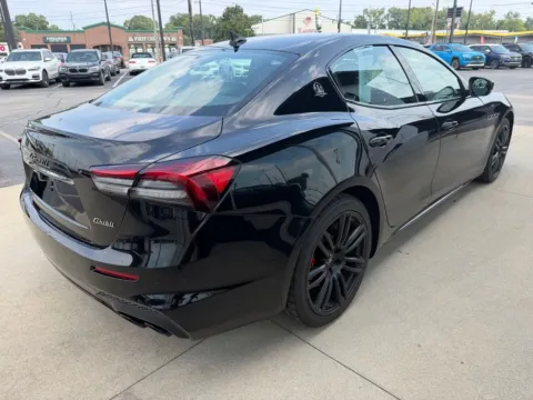 More photos of 2021 Maserati Ghibli at AutoGiant USA Indianapolis, IN