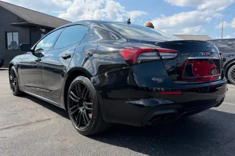More photos of 2021 Maserati Ghibli at AutoGiant USA Indianapolis, IN