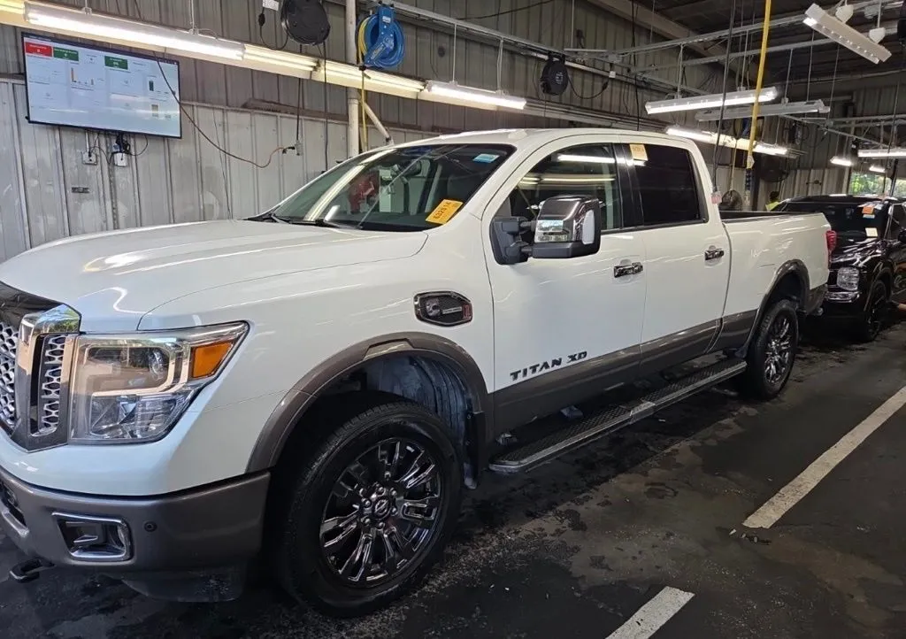 White 2019 Nissan Titan XD Platinum Reserve for sale in Indianapolis, IN