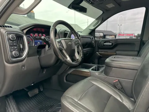 Photos of 2019 Chevrolet Silverado 1500 RST for sale in Indianapolis, IN at AutoGiant USA Indianapolis