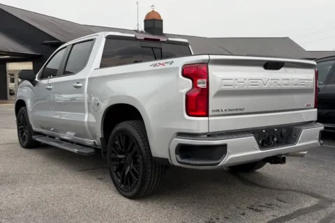More photos of 2019 Chevrolet Silverado 1500 RST at AutoGiant USA Indianapolis, IN