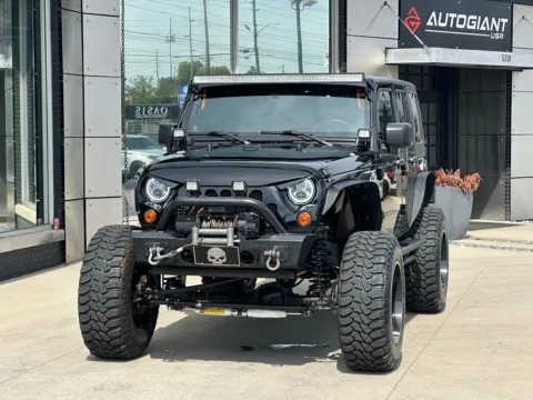 Black 2008 Jeep Wrangler Unlimited Sahara for sale in Indianapolis, IN