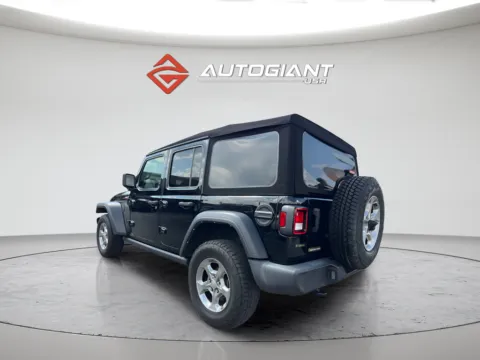 More photos of 2021 Jeep Wrangler Unlimited Freedom Edition at AutoGiant USA Indianapolis, IN