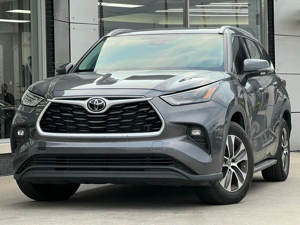 2022 Toyota Highlander XLE for sale in Fishers, IN