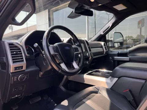 Photos of 2019 Ford F-350SD Platinum for sale in Indianapolis, IN at AutoGiant USA Indianapolis